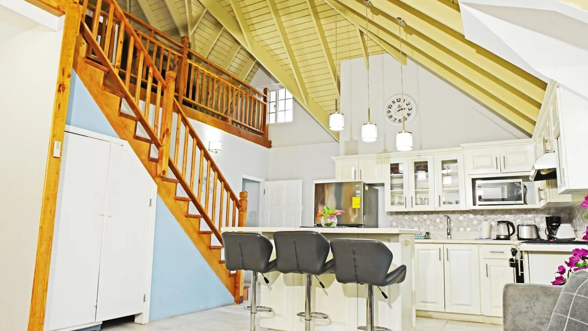 Penthouse With Loft At Seacastles, Beach And Pool 207 蒙特哥贝