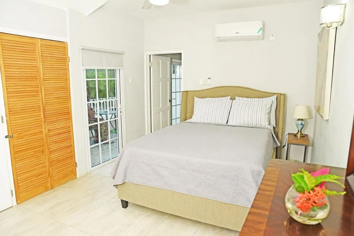 Penthouse With Loft At Seacastles, Beach And Pool 207 蒙特哥贝 牙买加